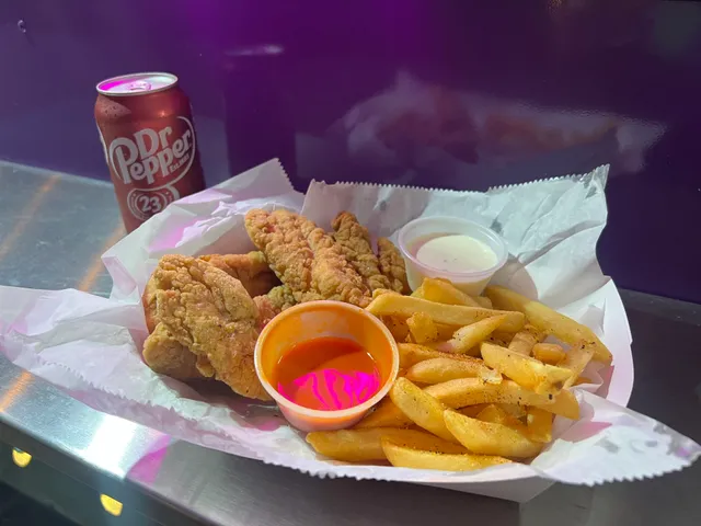 Snack & Glyde (Food Truck)