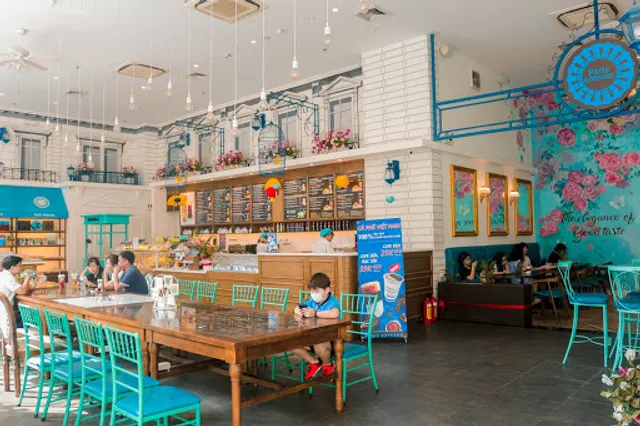 Paris Gateaux Cake Shop