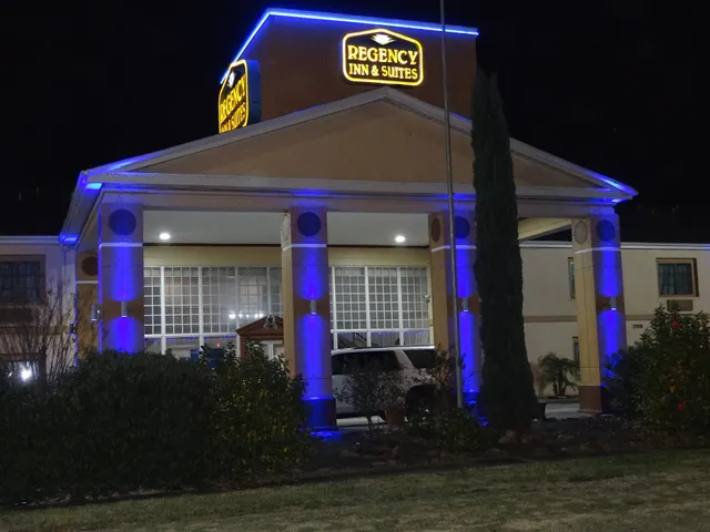 Regency Inn & Suites