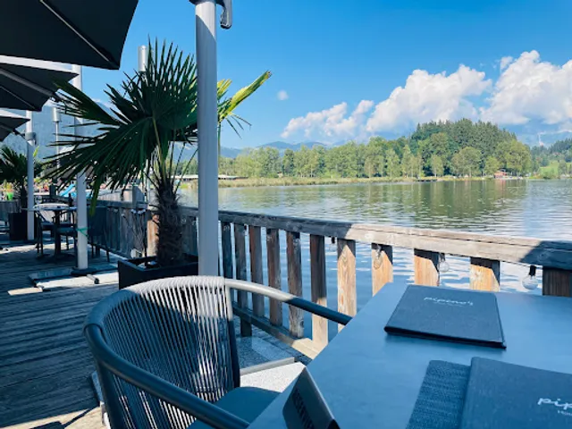 Pipino's Cafe-Restaurant-Lounge