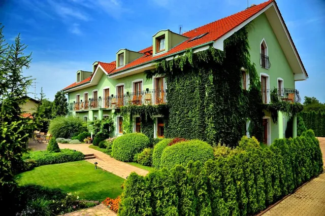 Pension and restaurant Tematín