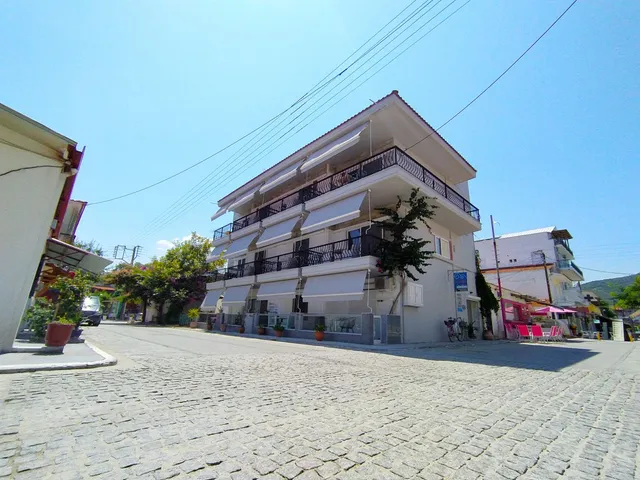 Thalassa & Almira studios