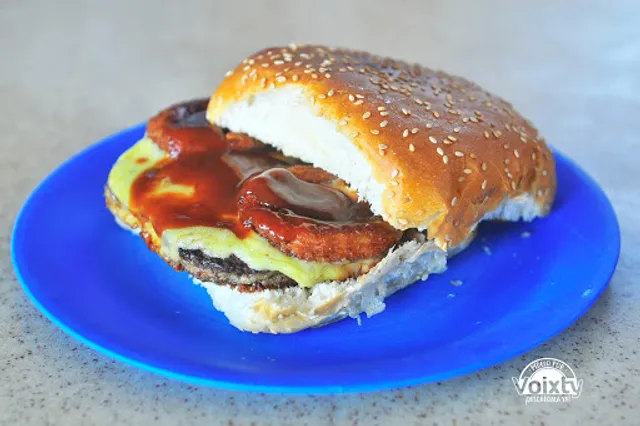 RESTAURANTE CHEFSITO BURGER HAMBURGUESAS PARA LLEVAR Y DOMICILIO