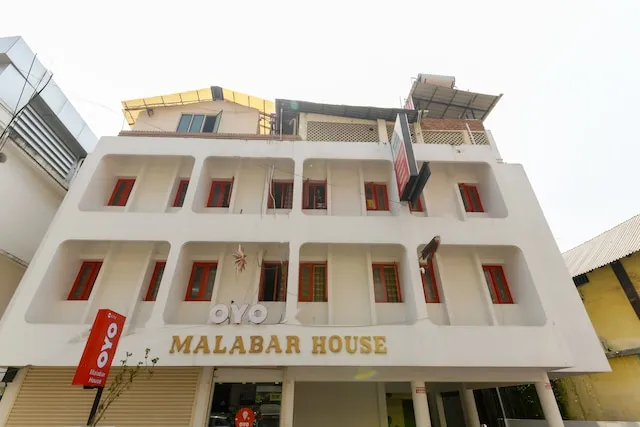 OYO 6712 Hotel Malabar House