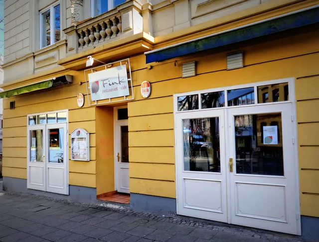 Fink - restaurant cafe.