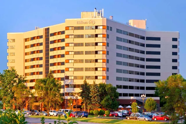 Hilton Chicago/Oak Brook Suites