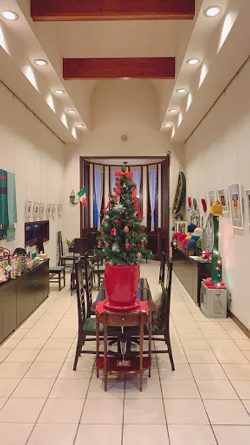 ミス・アナベラ Miss anabella