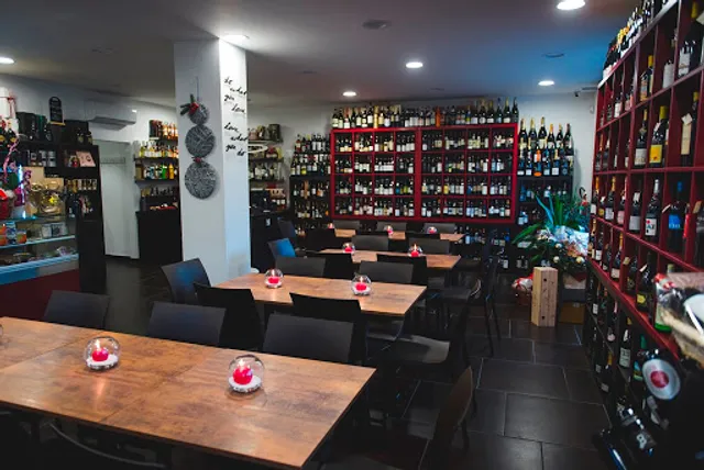 To Wine Enoteca con Cucina