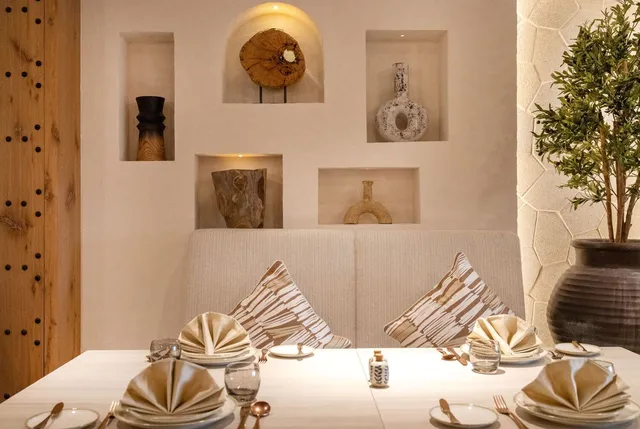 Énas Restaurant, Palm Jumeirah