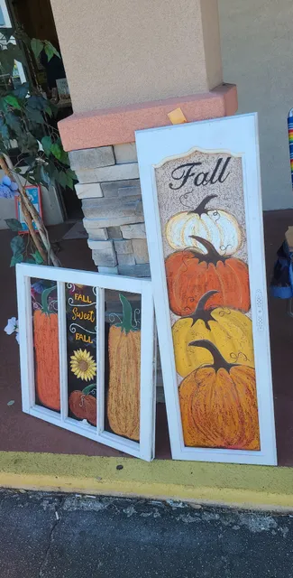 Jolly's Antiques and Shabby Chics