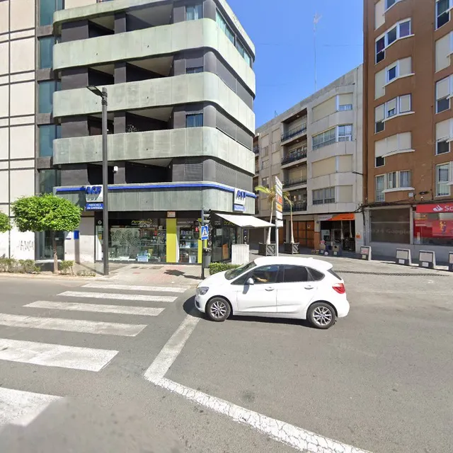 La Llave Hardware Store