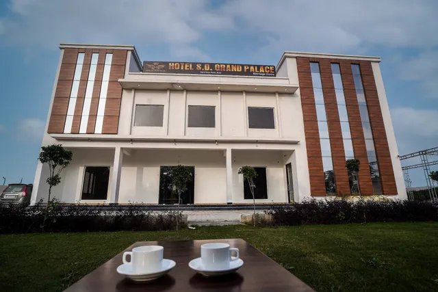 HOTEL SD GRAND PALACE