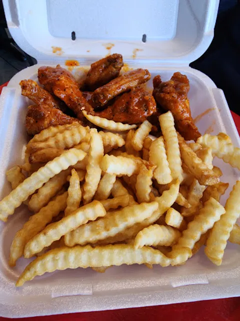 Touchdown Wings at Sugarloaf