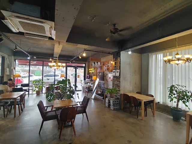 With Us, Travel Cafe