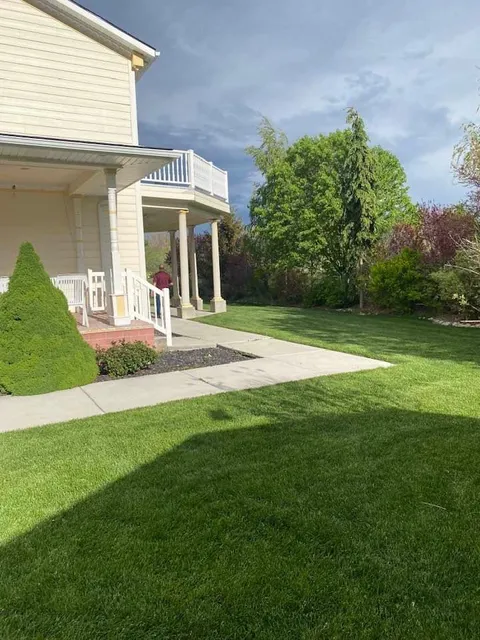 Riverwoods Event Venue and Gardens formerly the Rosewood now under new management