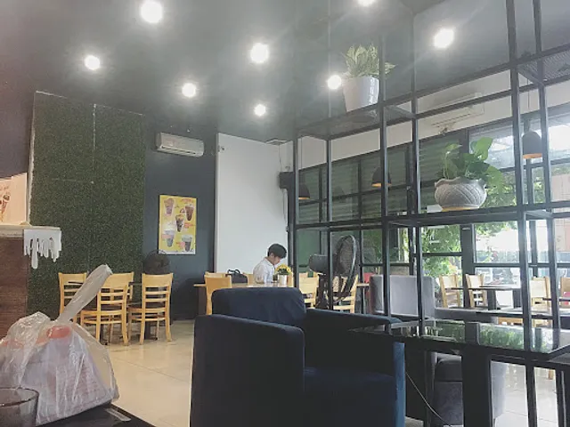 Milano Coffee Nam Kỳ Khởi Nghĩa