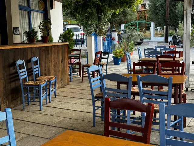 Το Καφενείο στην Πλατεία