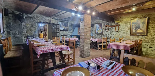 (antic perfil Masia del Cabrit) Mireu Restaurant La Masia de Domeny