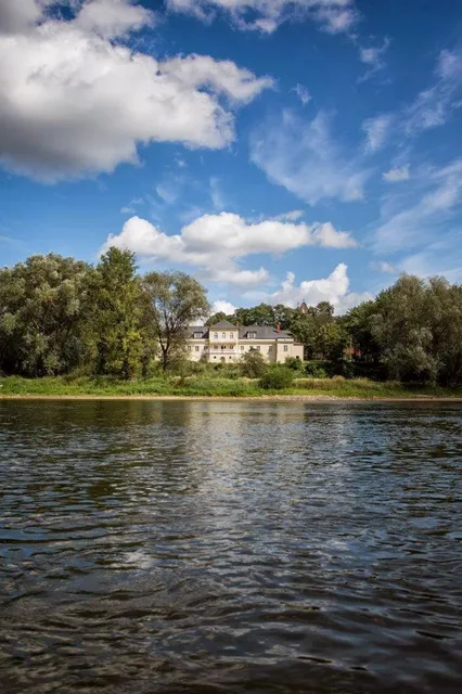 Hotel Pałac Piotrawin