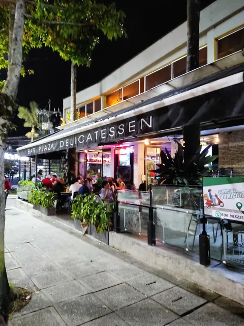 Bar La Plaza