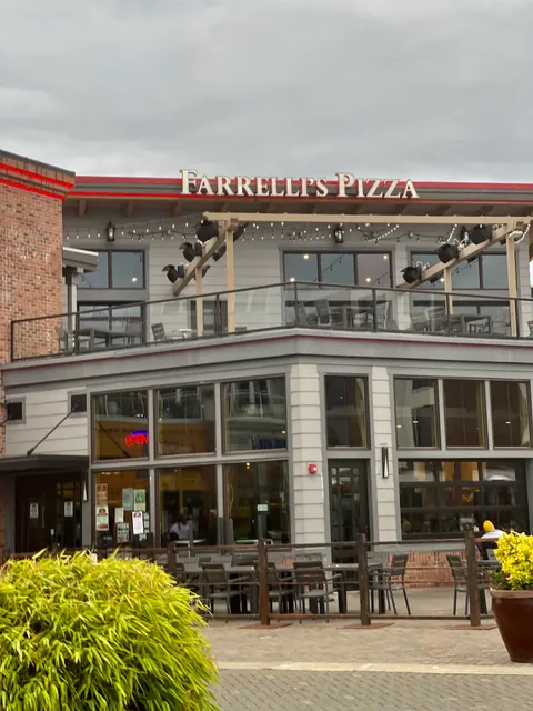 Farrelli's Pizza