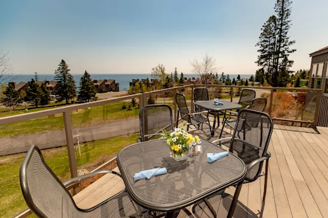 Waves of Superior Cafe