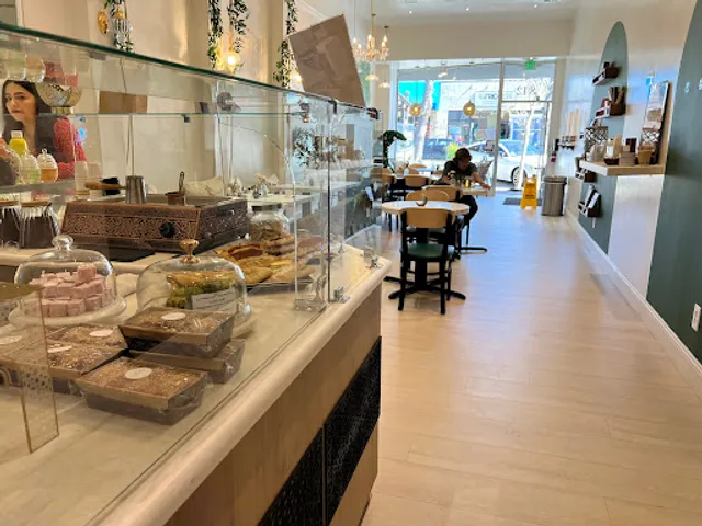 LeVant dessert cafe and bakery