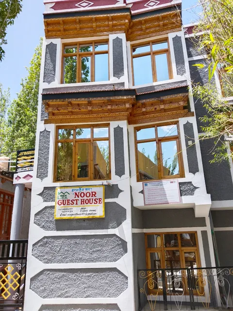 Noor Guest House