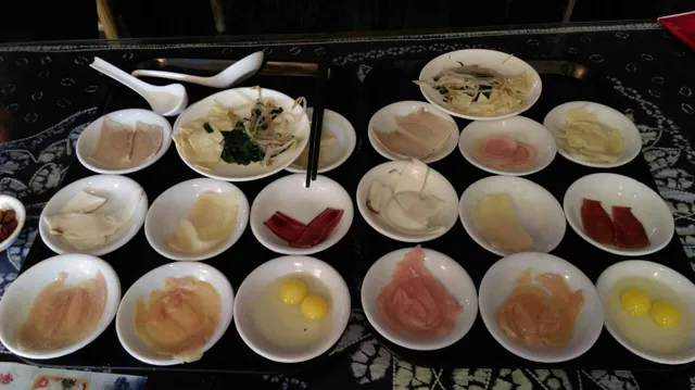 昆明建新园过桥米线