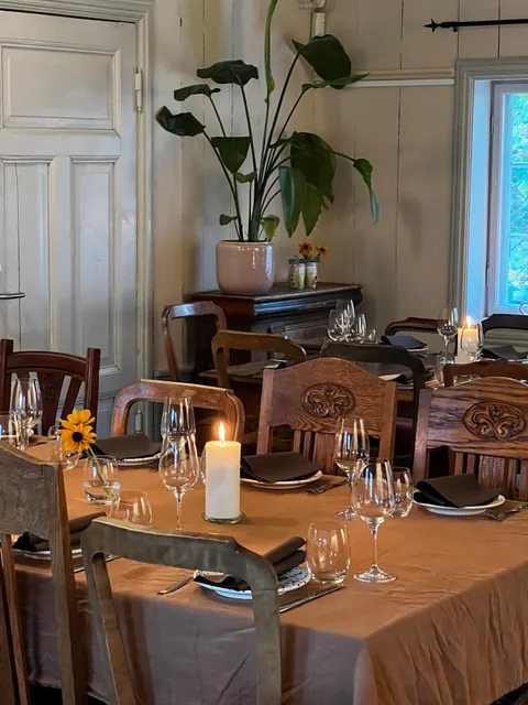 Norvald Kafe og Vinbar - Drengestua Gjøvik Gård