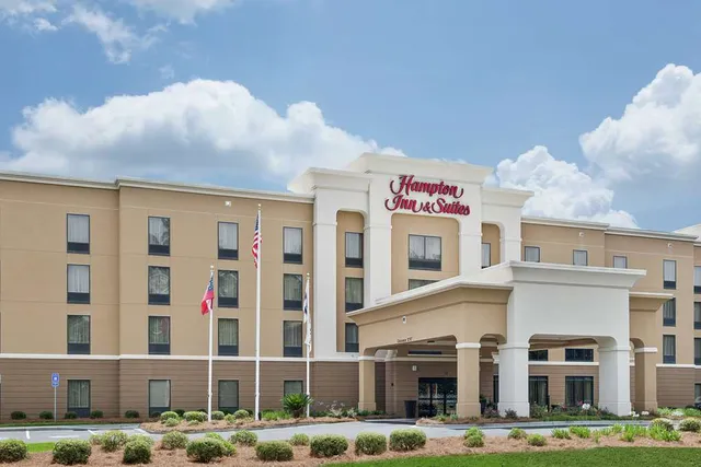 Hampton Inn and Suites Savannah-Airport