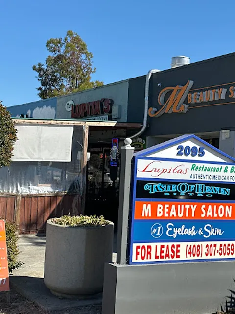 Mama Lupita's Seafood & Mexican Cocina & cantina .