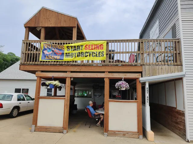 Ye Olde Underground Inn