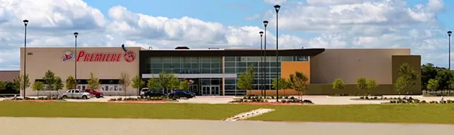 Burleson Premiere LUX Cine 14 Burleson Commons