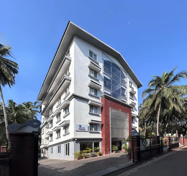 Twin Fountains Hotel