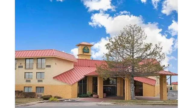 La Quinta Inn & Suites by Wyndham Salt Lake City - Layton