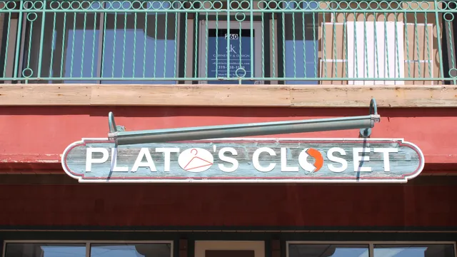 Plato's Closet - Coralville, IA