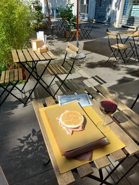 Quintessenza Tigella Milano