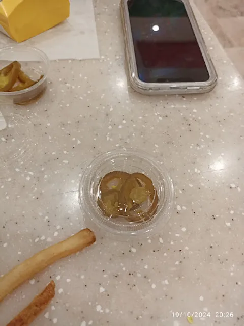 Carl's Jr. Sun mall Pablo Livas