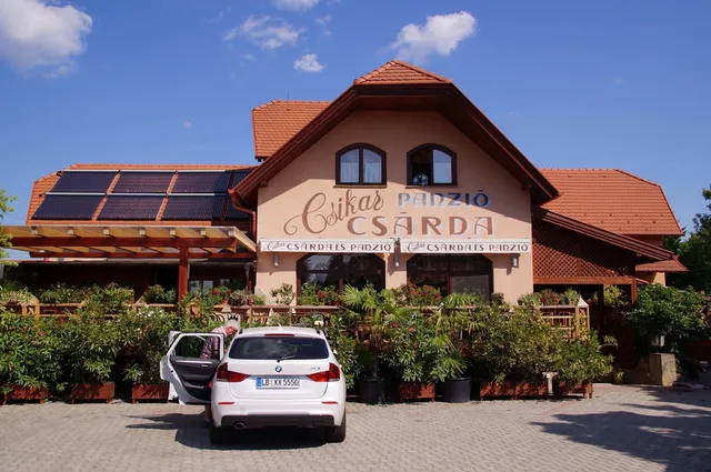 Csikar Csárda és Panzió