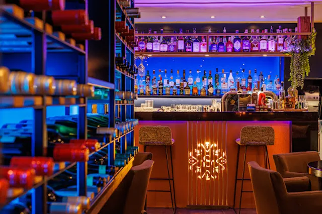 Surya Amsterdam | Indian & Nepalese restaurant & bar