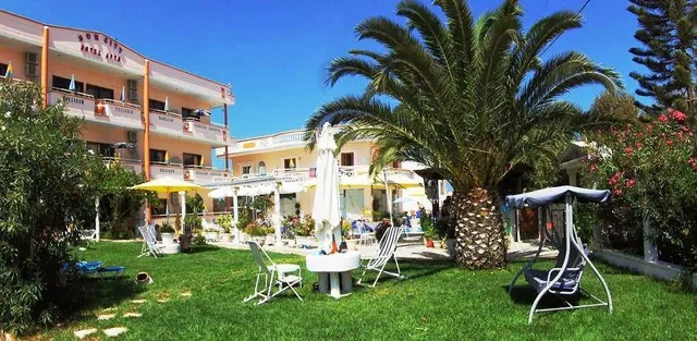 Sun City Hotel / Apartments