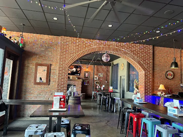 Sneaky's Bar & Burger Joint