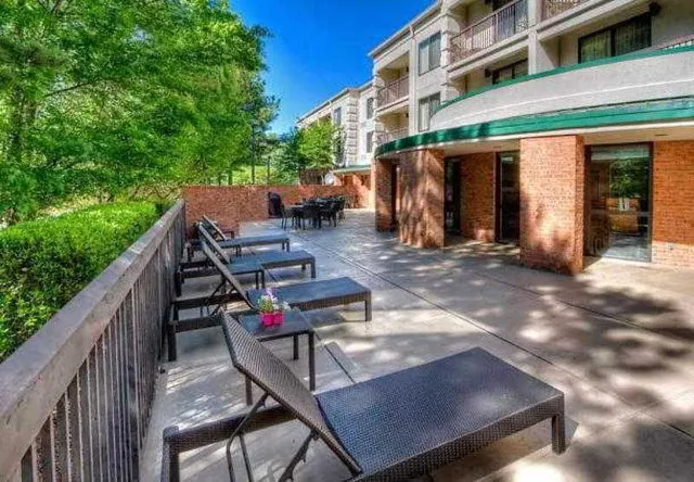 Courtyard by Marriott Memphis Germantown