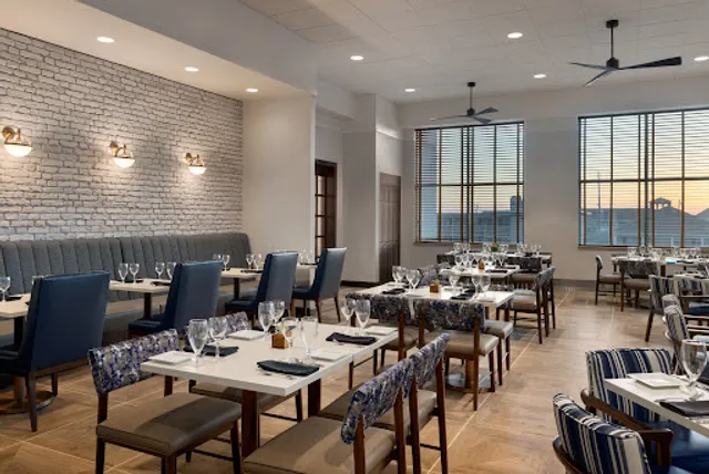 Coral Reef Restaurant & Bar