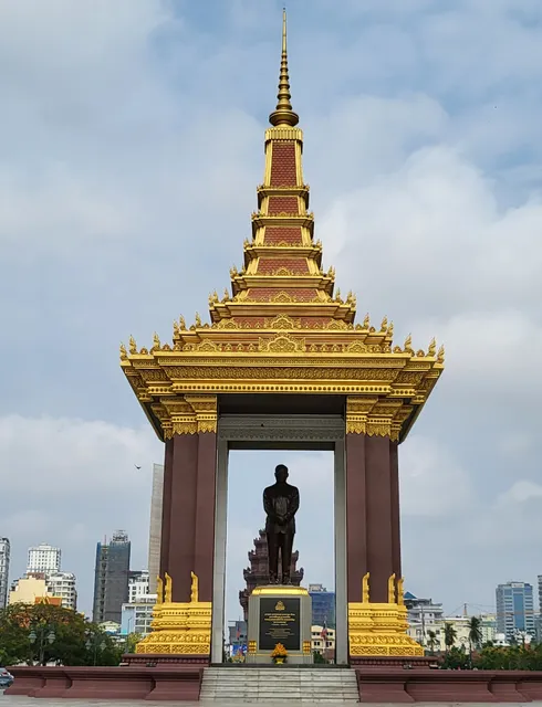 Statue of His Majesty Preah Bat Samdech Preah Norodom Sihanouk