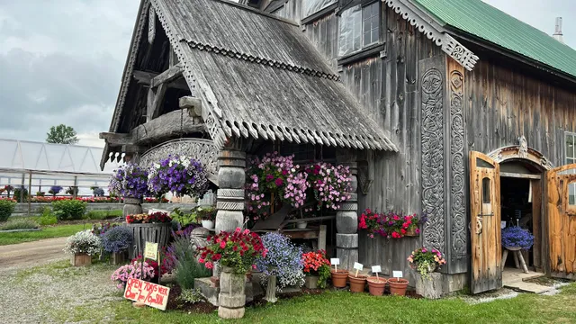 Hudak Farm Stand & Greenhouse