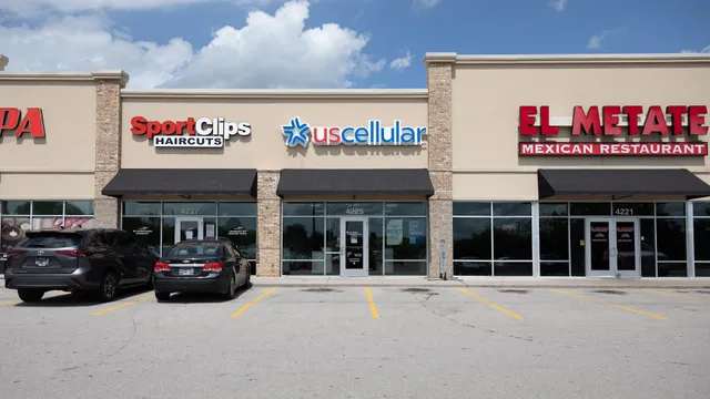 Authorized Retailer UScellular & T-Mobile