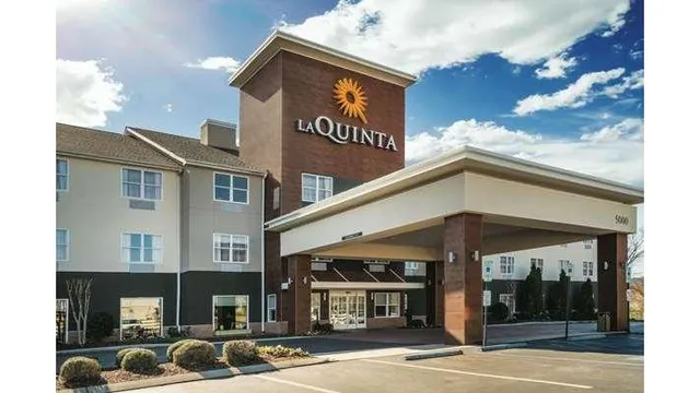 La Quinta Inn & Suites by Wyndham Chattanooga North - Hixson