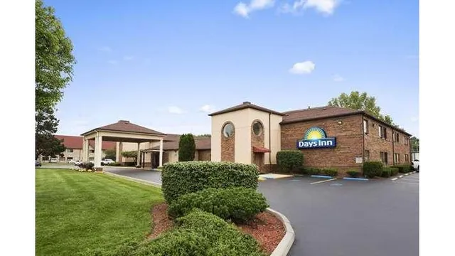 Days Inn by Wyndham Middletown